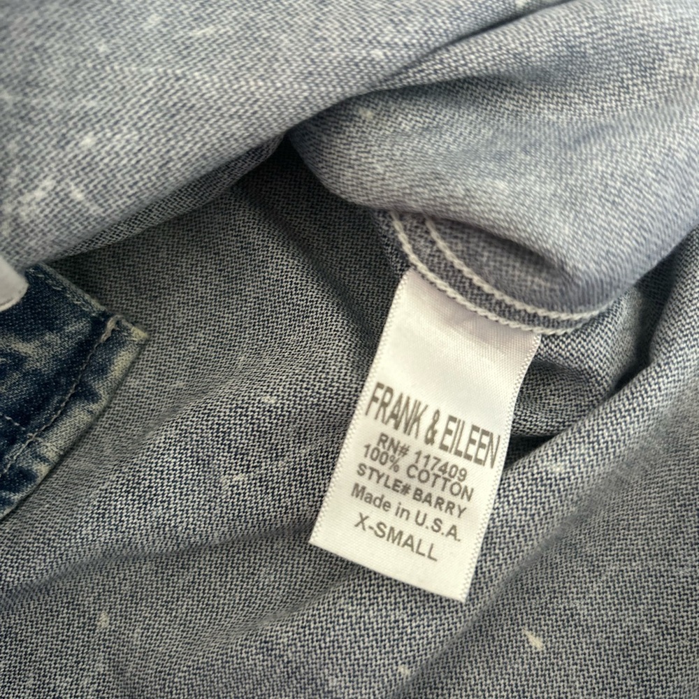Frank & Eileen Distressed Vintage Wash Denim Barry Shirt XS NWOT - Picture 8 of 8